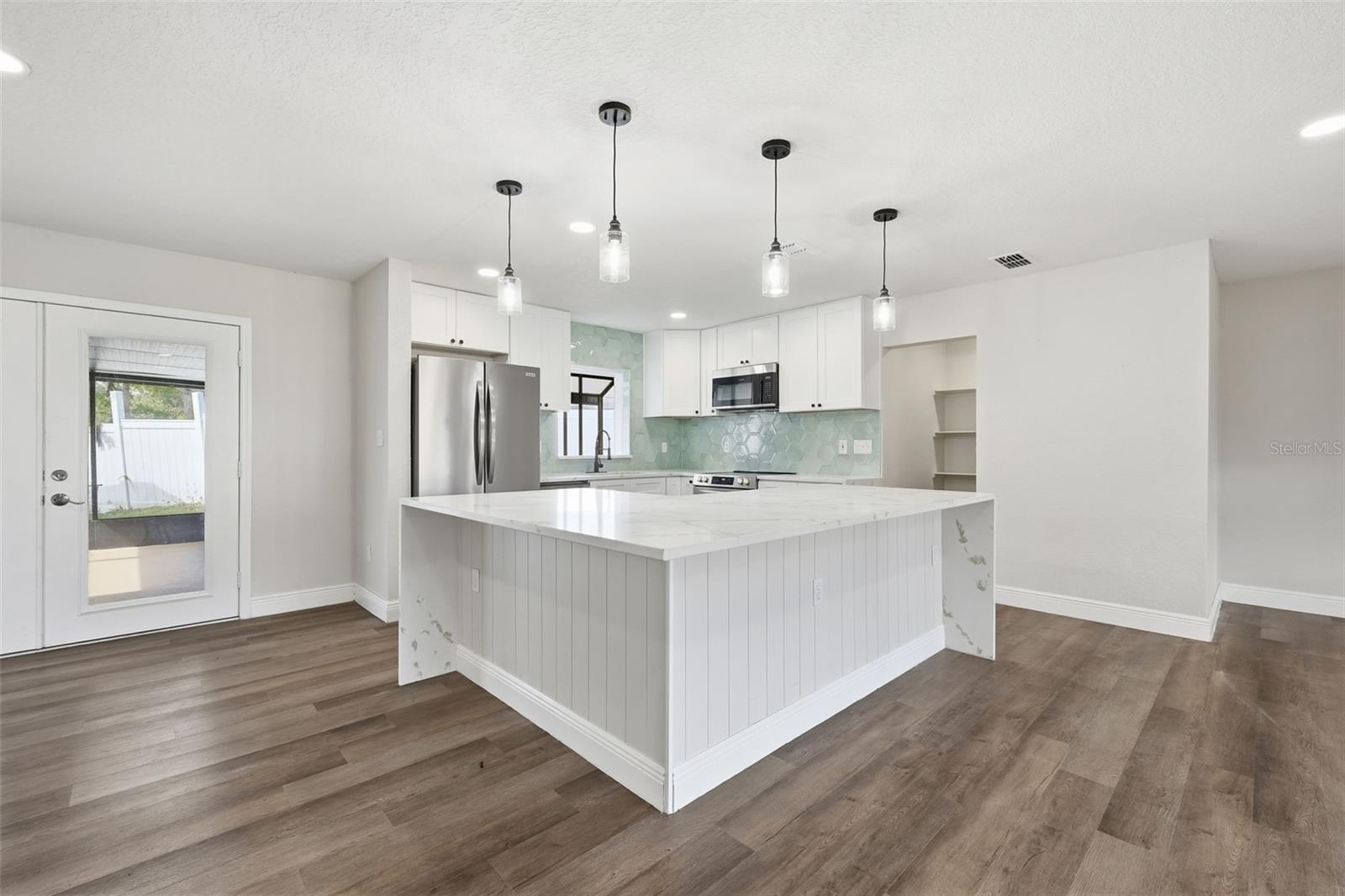 TAVARES NORTH LAKEWOOD PARK ADD 01 - Residential