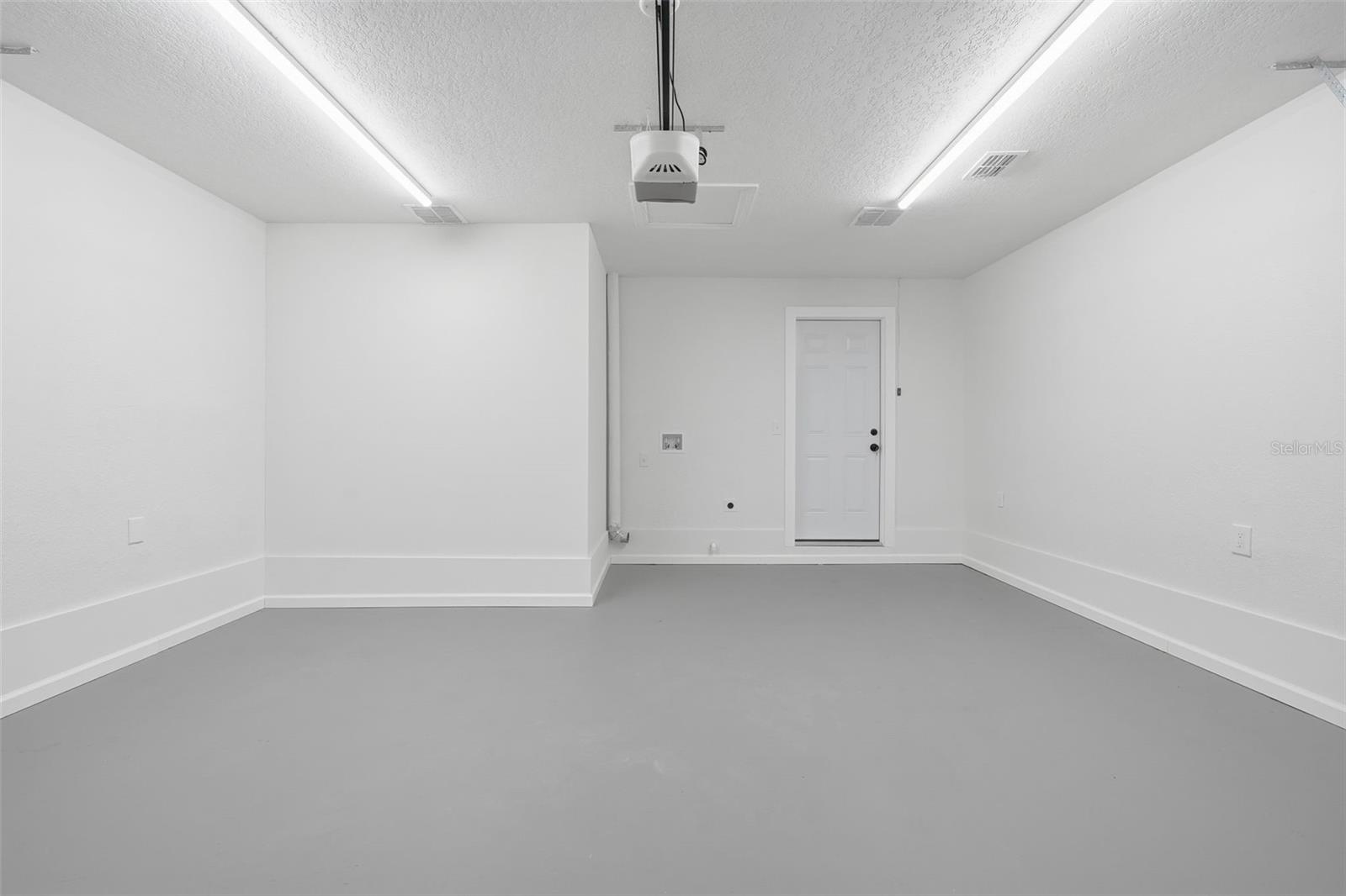 TAVARES NORTH LAKEWOOD PARK ADD 01 - Residential