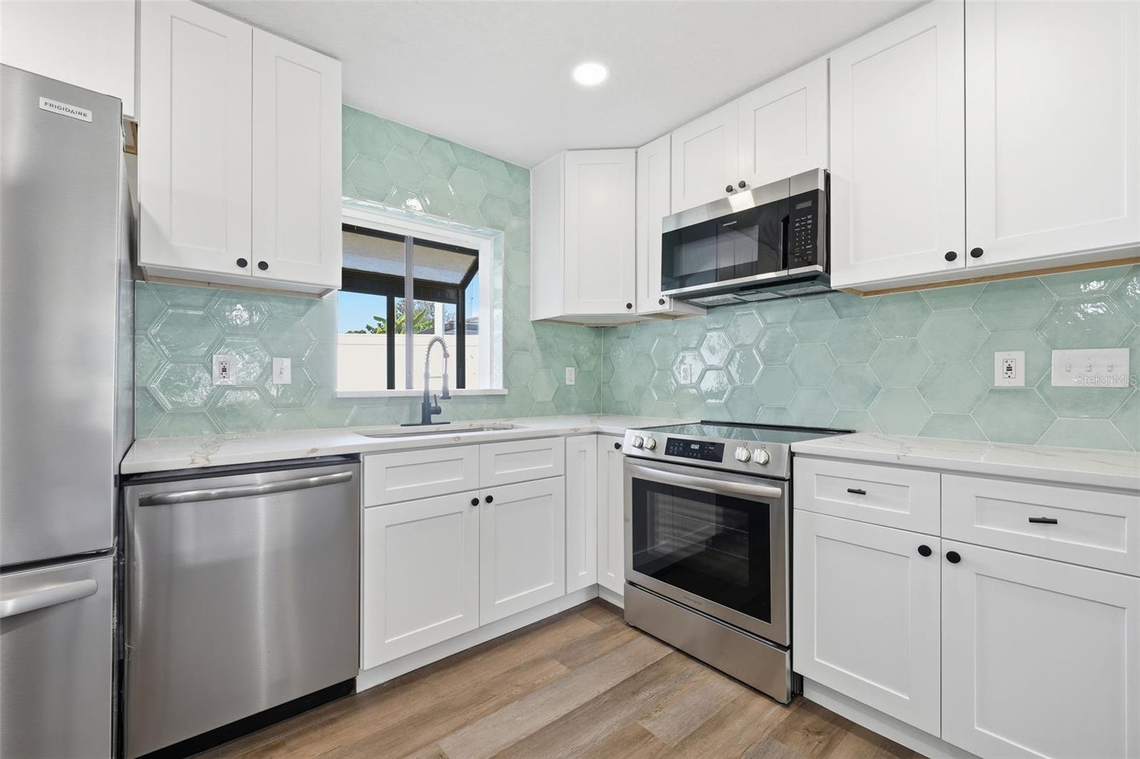 TAVARES NORTH LAKEWOOD PARK ADD 01 - Residential