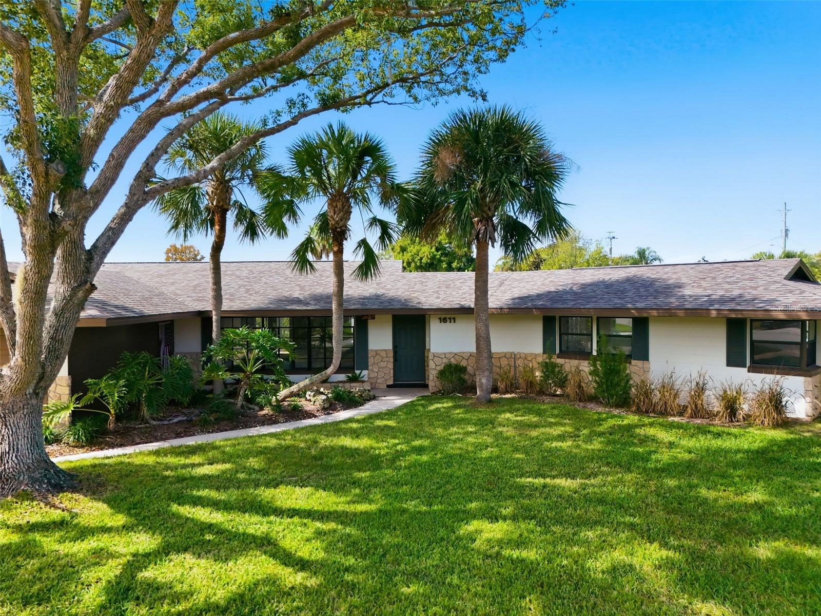 TAVARES NORTH LAKEWOOD PARK ADD 01 - Residential