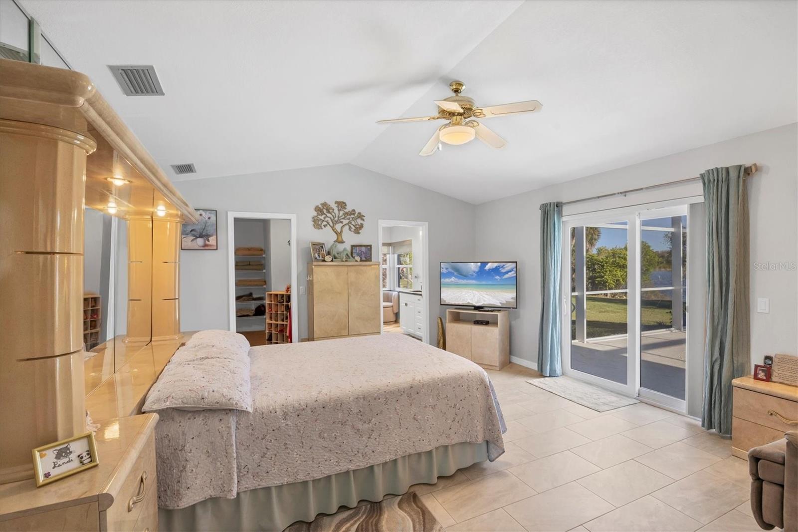 TROPICAL HOMESITES & LITTLE FA - Residential