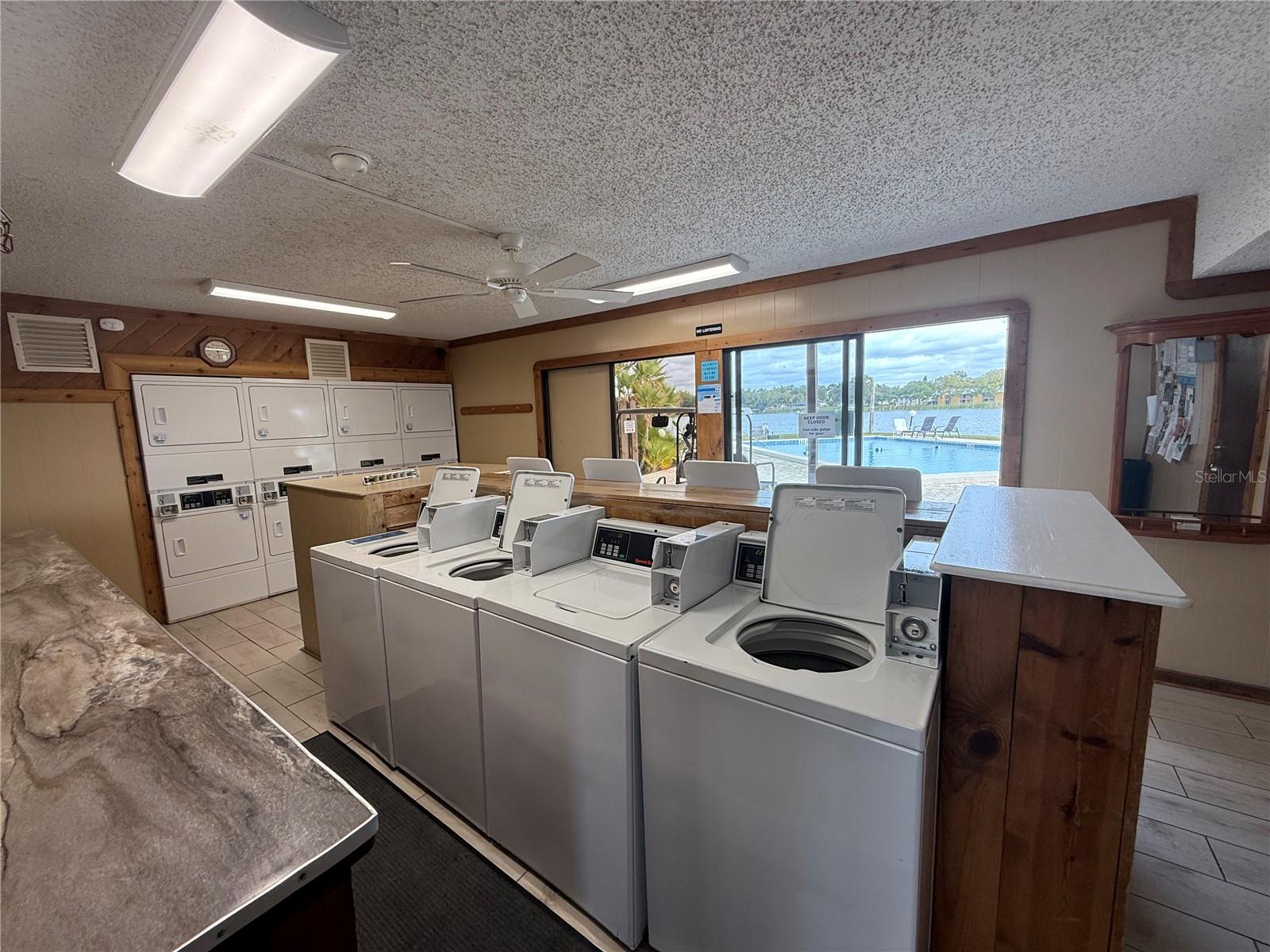 LAKE BENTLEY SHORES CONDO PH 01 - Residential