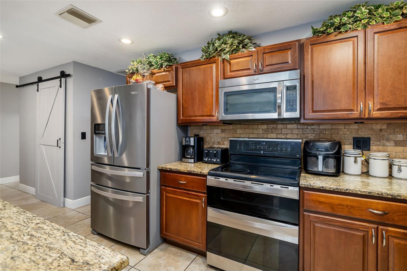 SUNSHINE ESTATES - Residential