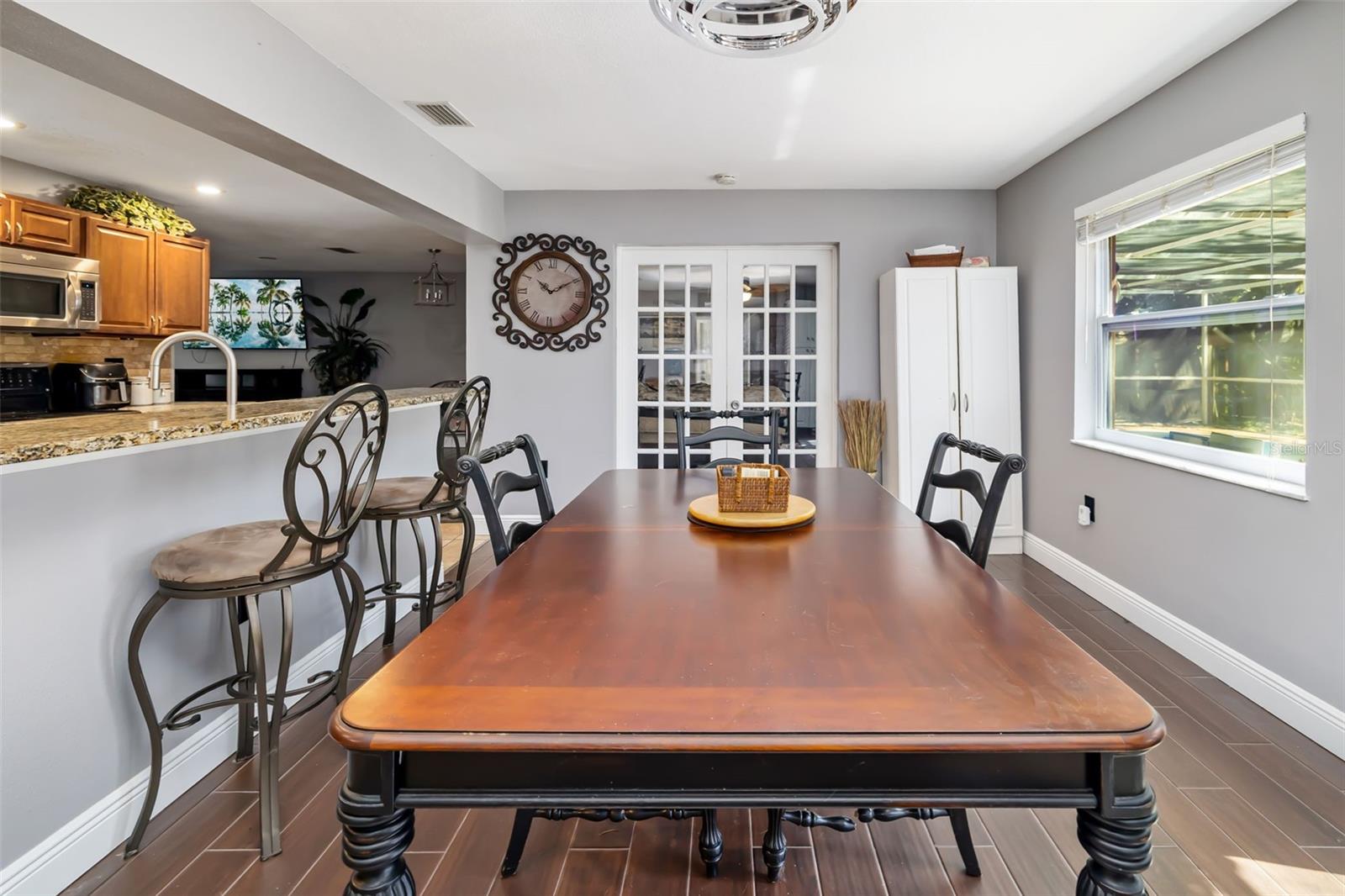 SUNSHINE ESTATES - Residential