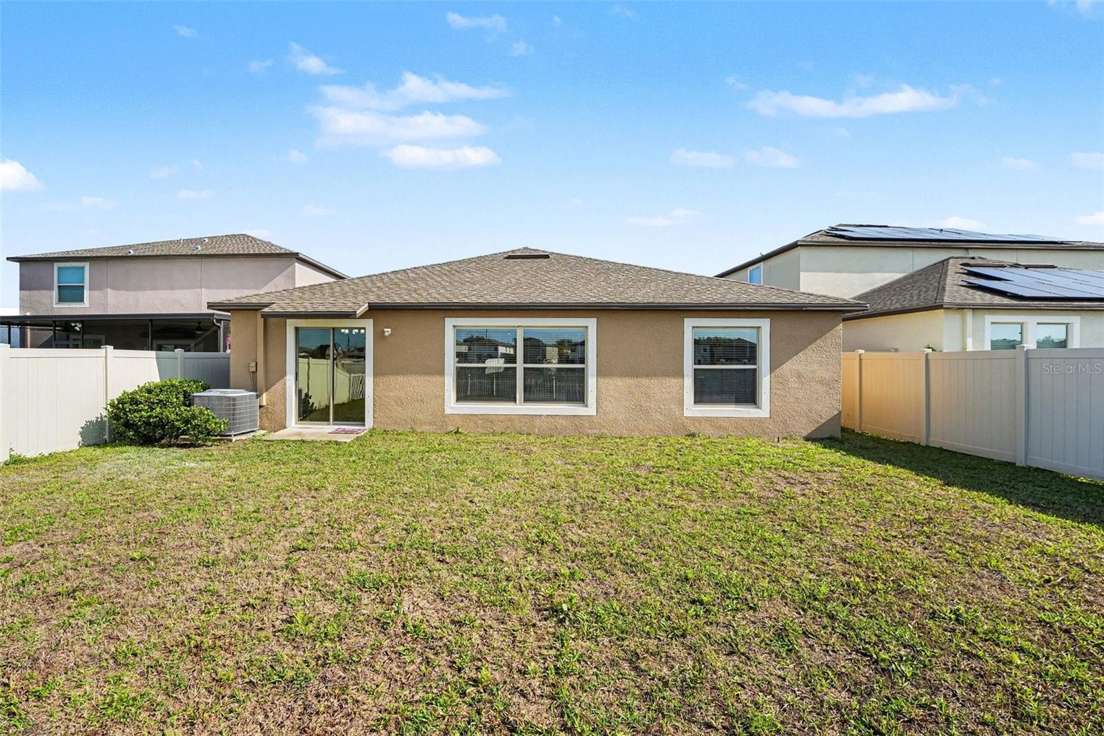 VENTANA GRVS PH 1 - Residential Lease