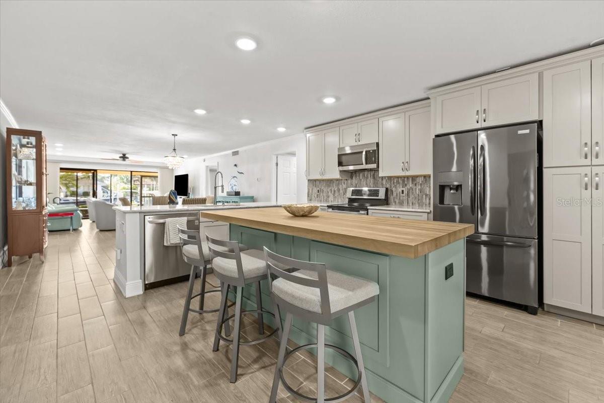 VILLAS ON POINT BRITTANY CONDO - Residential