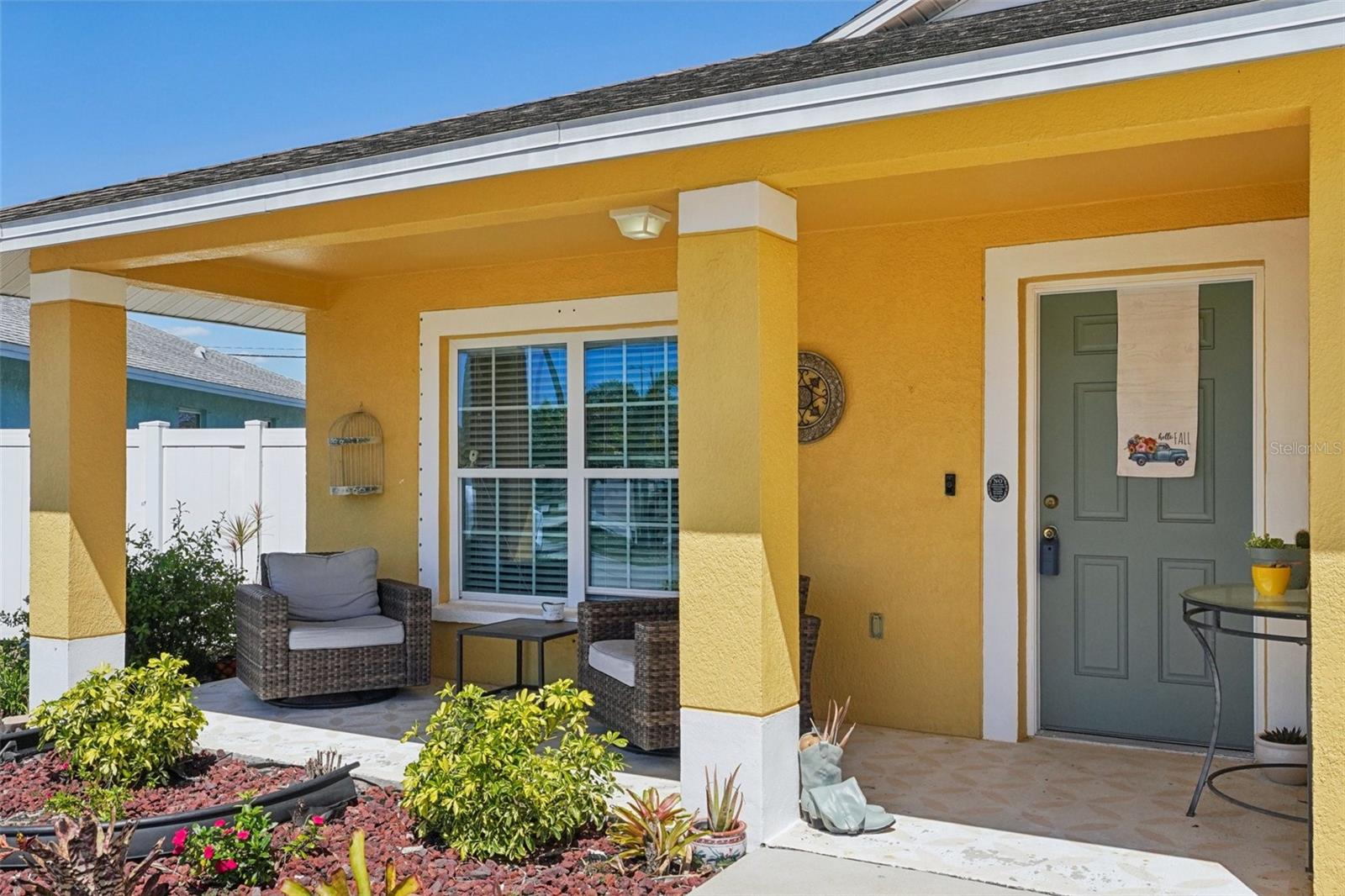 1438 BLOSSOM BAYOU CIRCLE