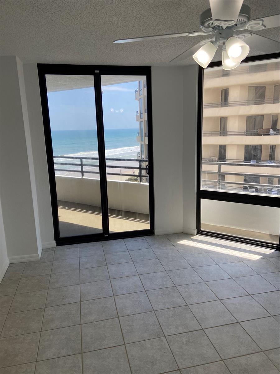 Oceans Atrium 01 Condo - Residential