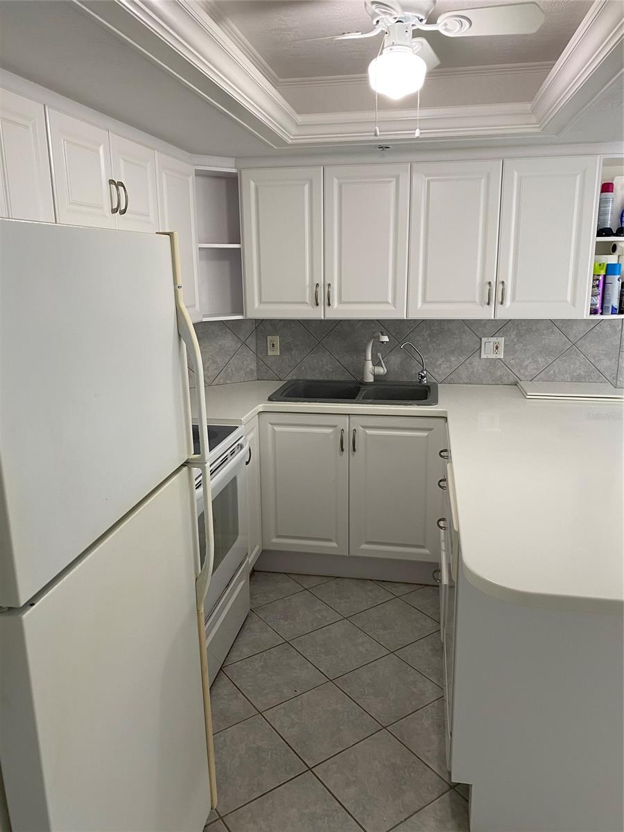 Oceans Atrium 01 Condo - Residential