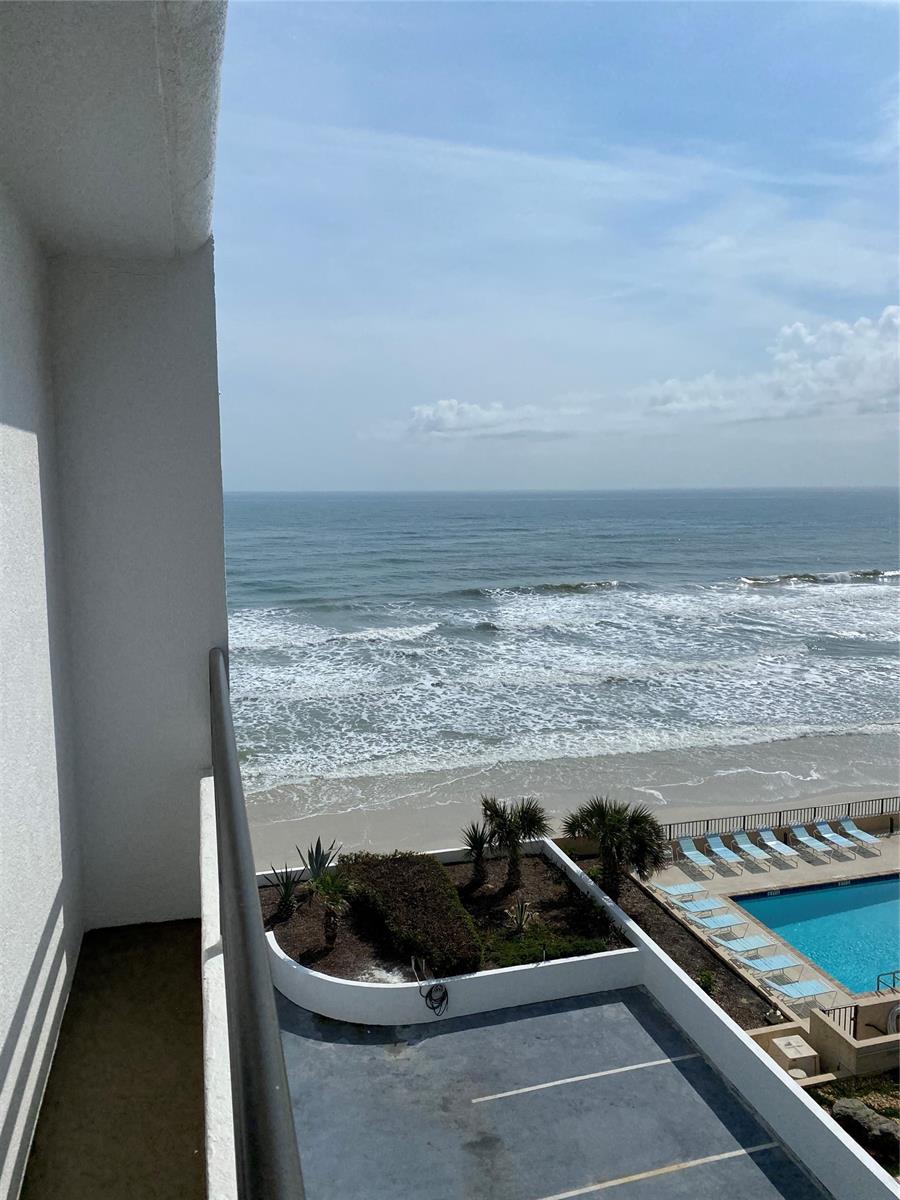 Oceans Atrium 01 Condo - Residential