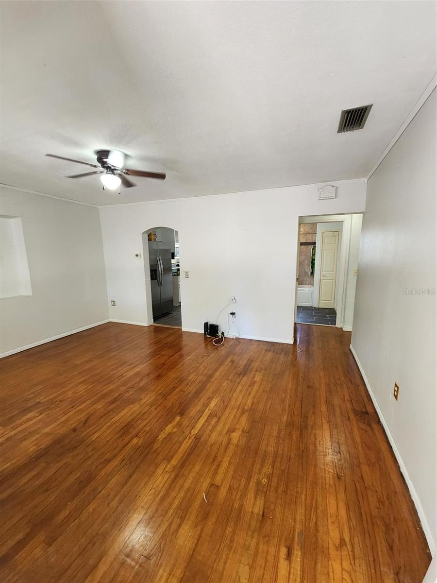 TRANQUIL OAKS - Residential