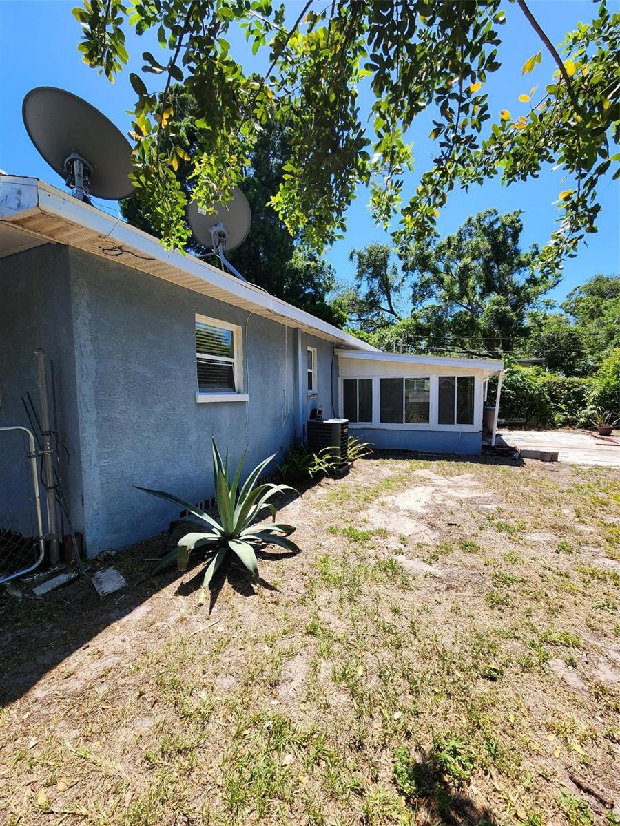 TRANQUIL OAKS - Residential