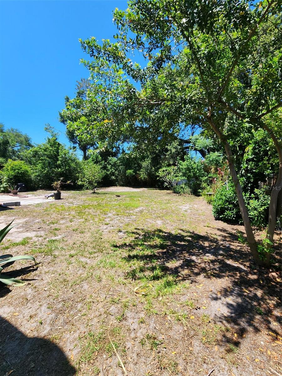 TRANQUIL OAKS - Residential