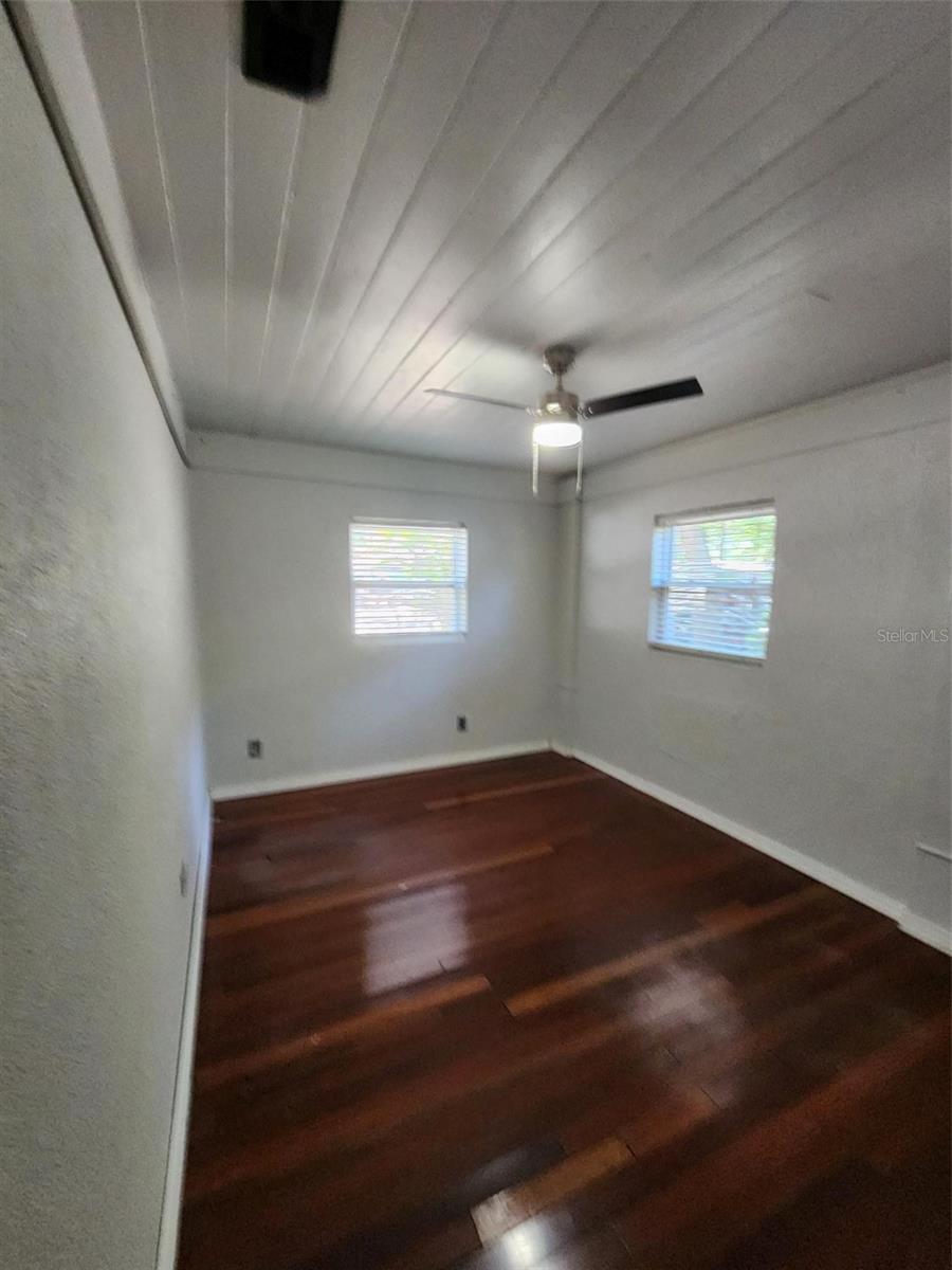 TRANQUIL OAKS - Residential