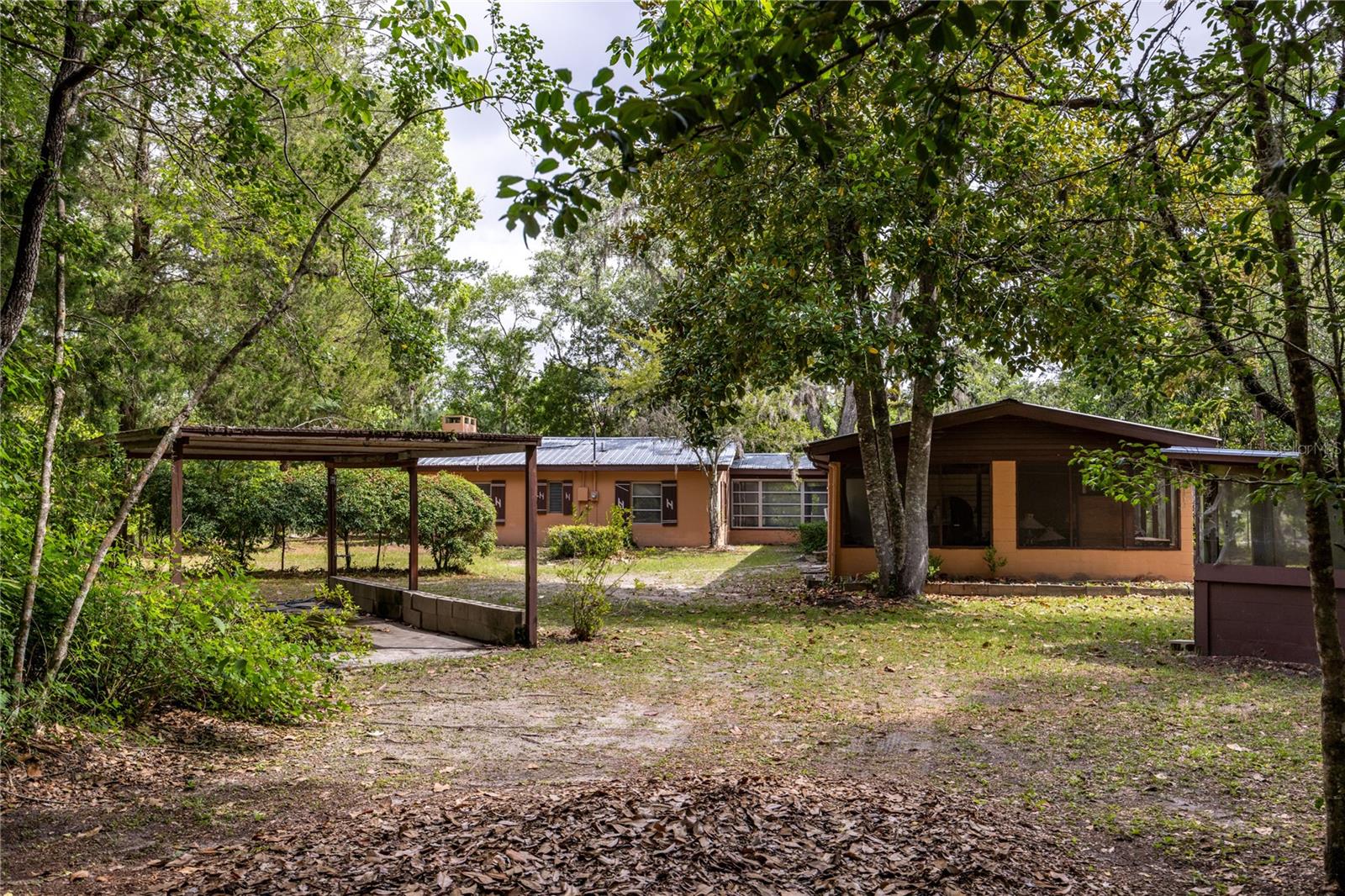 148 SE RIVERSIDE WEST DRIVE