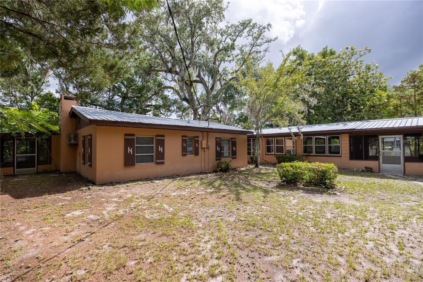 148 SE RIVERSIDE WEST DRIVE
