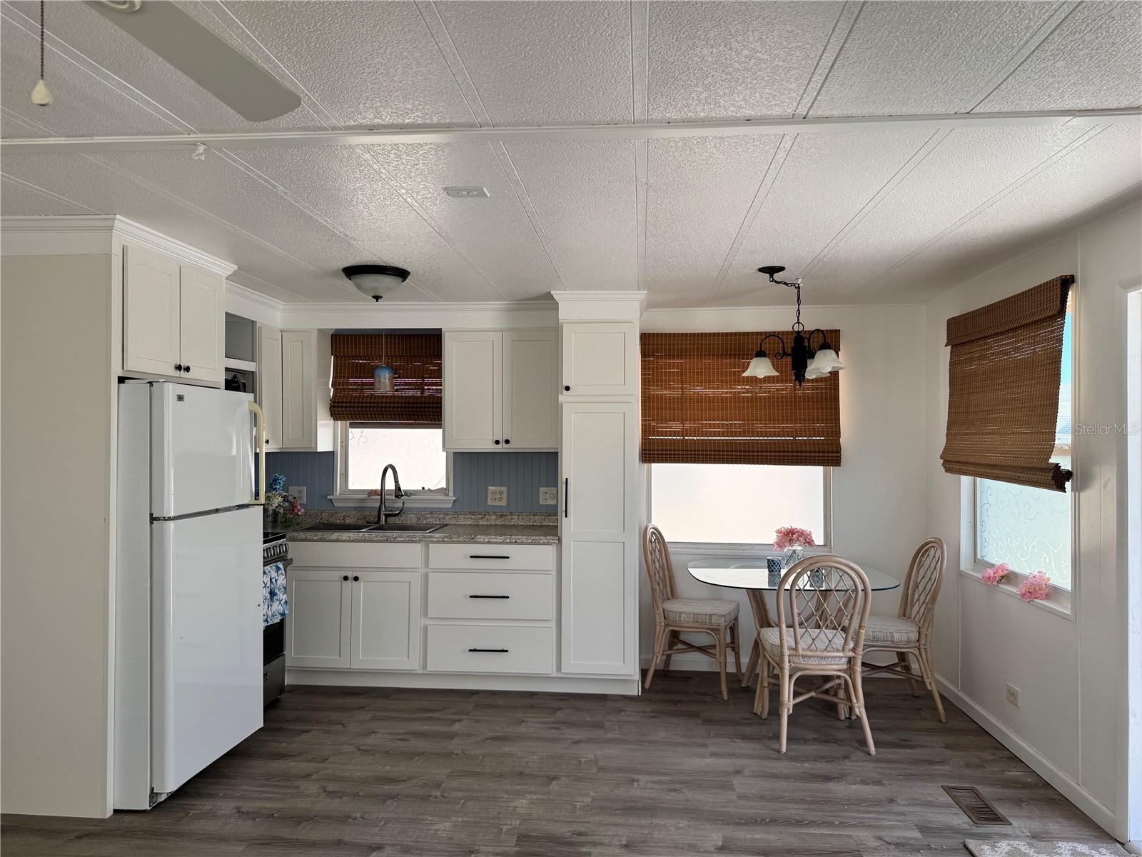 GULFSHORE OF LONGBOAT KEY - Residential