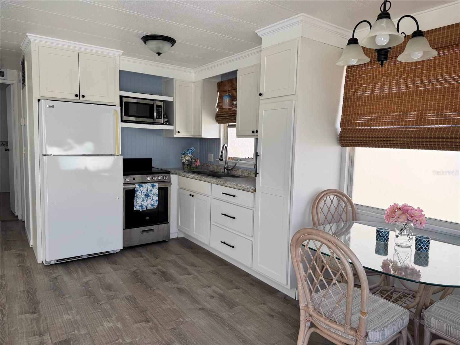 GULFSHORE OF LONGBOAT KEY - Residential