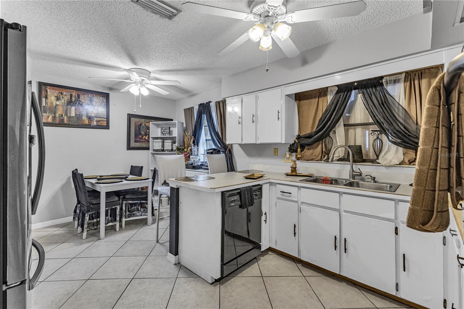 DELTONA LAKES UN 7 - Residential