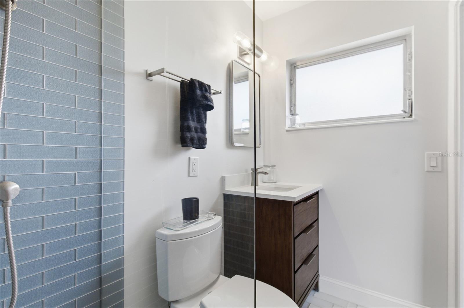 NORTH EAST PARK SHORES - Residential