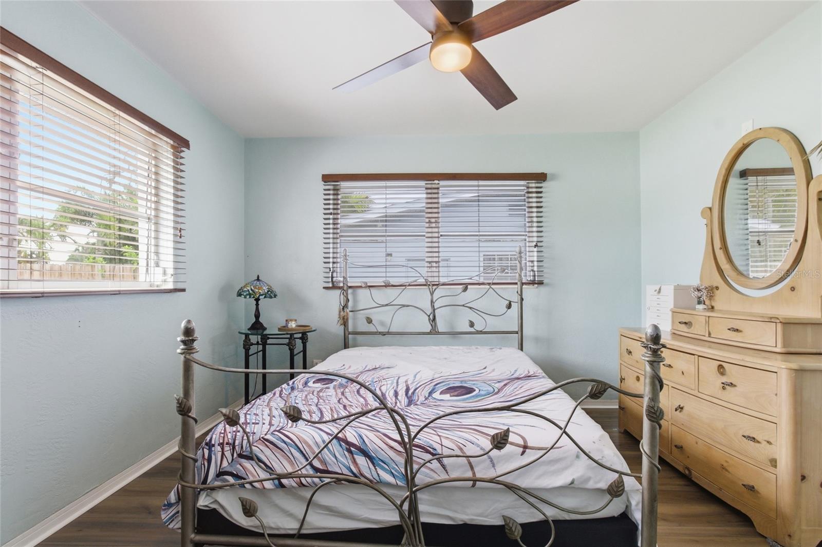 NORTH EAST PARK SHORES - Residential
