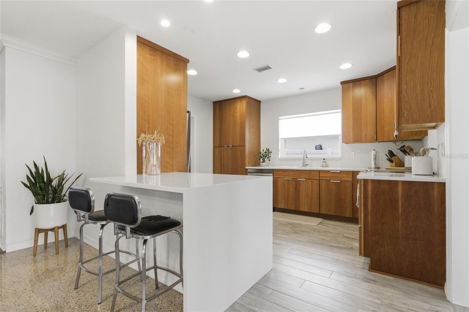 NORTH EAST PARK SHORES - Residential