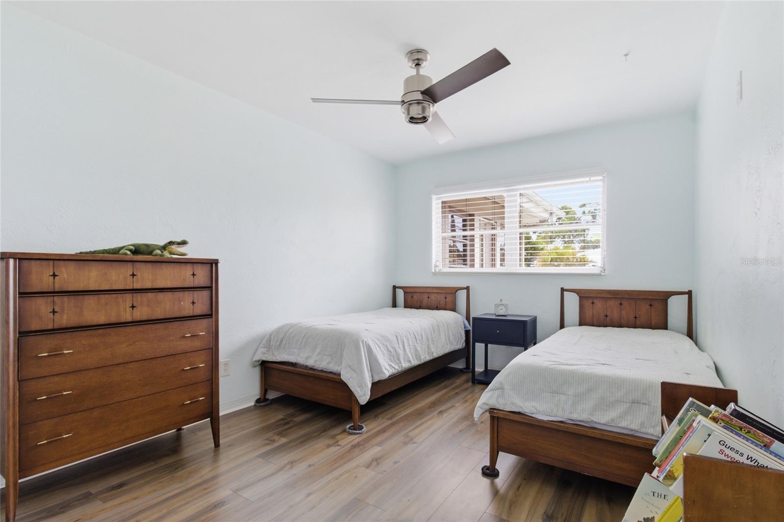 NORTH EAST PARK SHORES - Residential