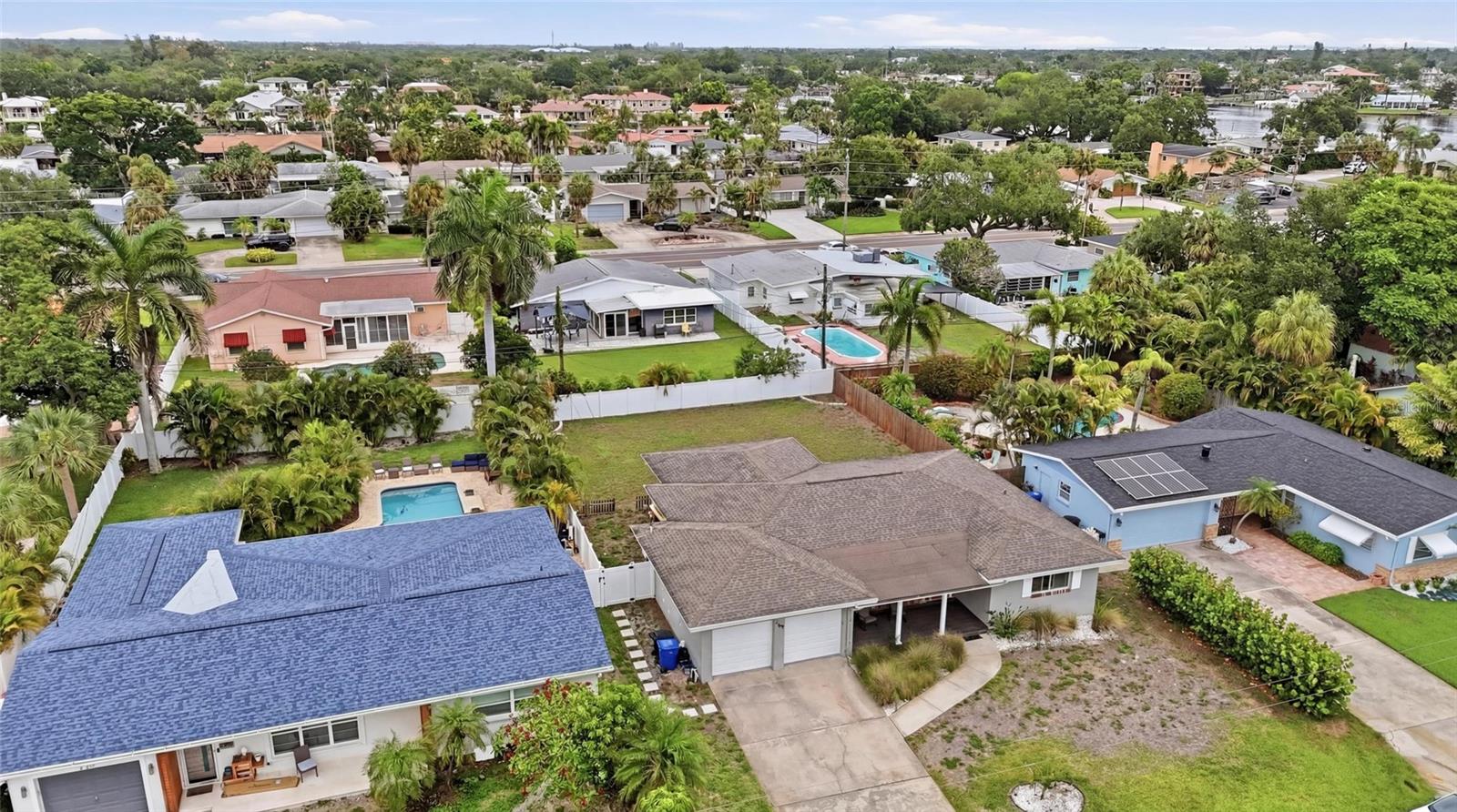 NORTH EAST PARK SHORES - Residential