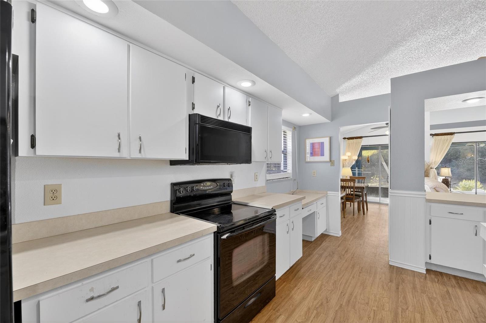 SUN CITY CENTER UNIT 49 - Residential