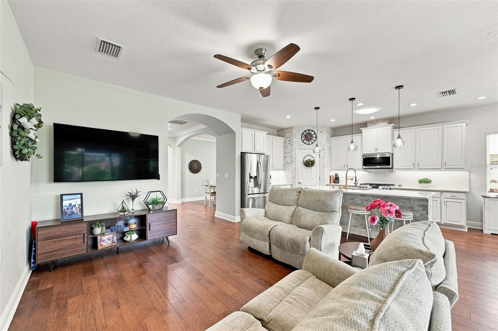 6517 NESTALL COURT