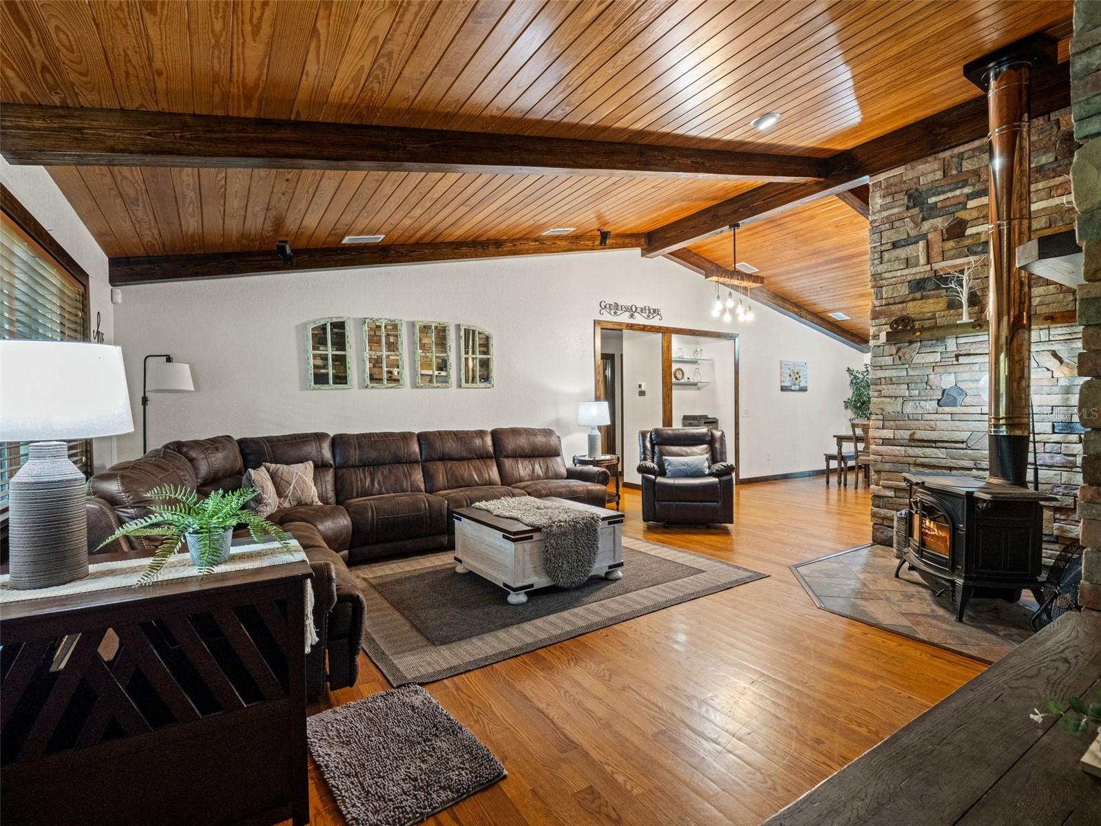 ACERAGE - Residential