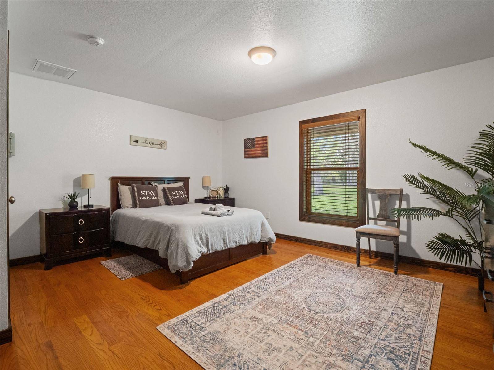 ACERAGE - Residential