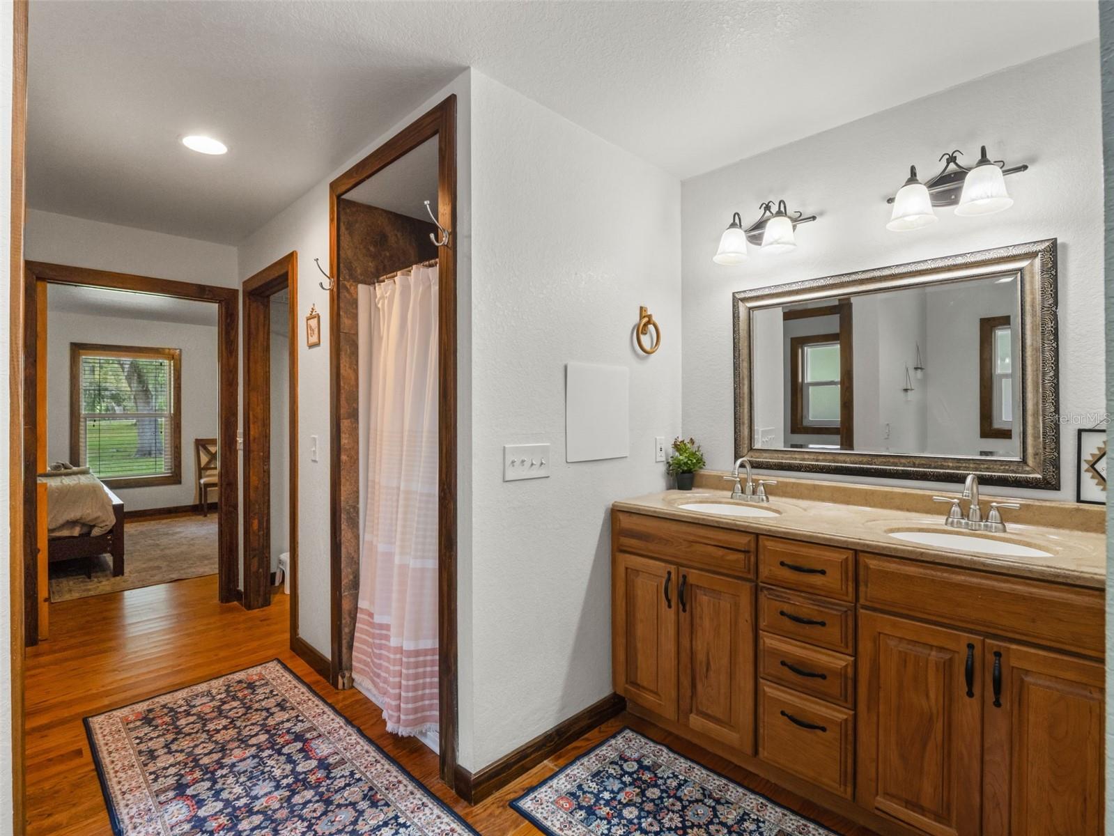 ACERAGE - Residential