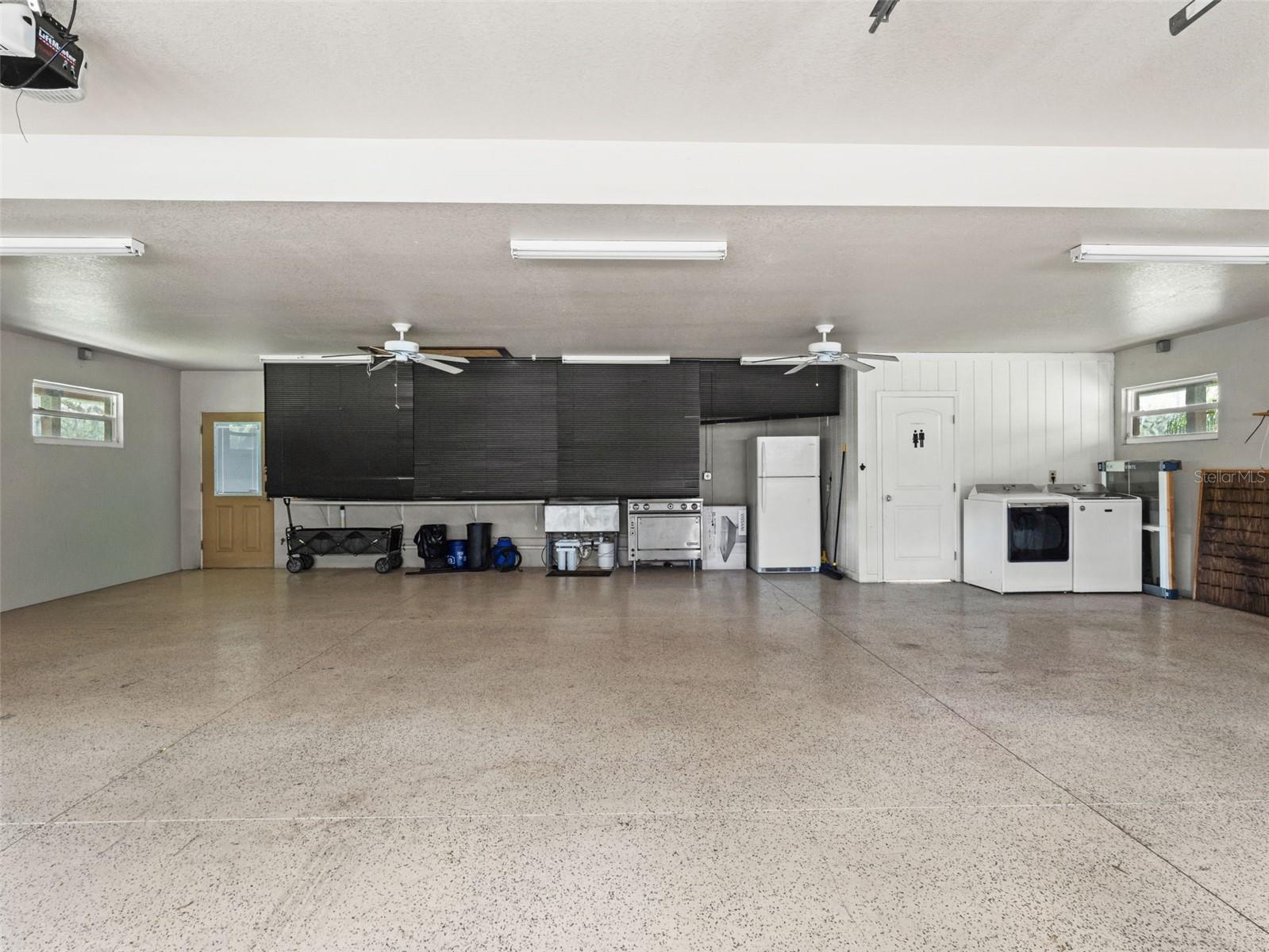 ACERAGE - Residential