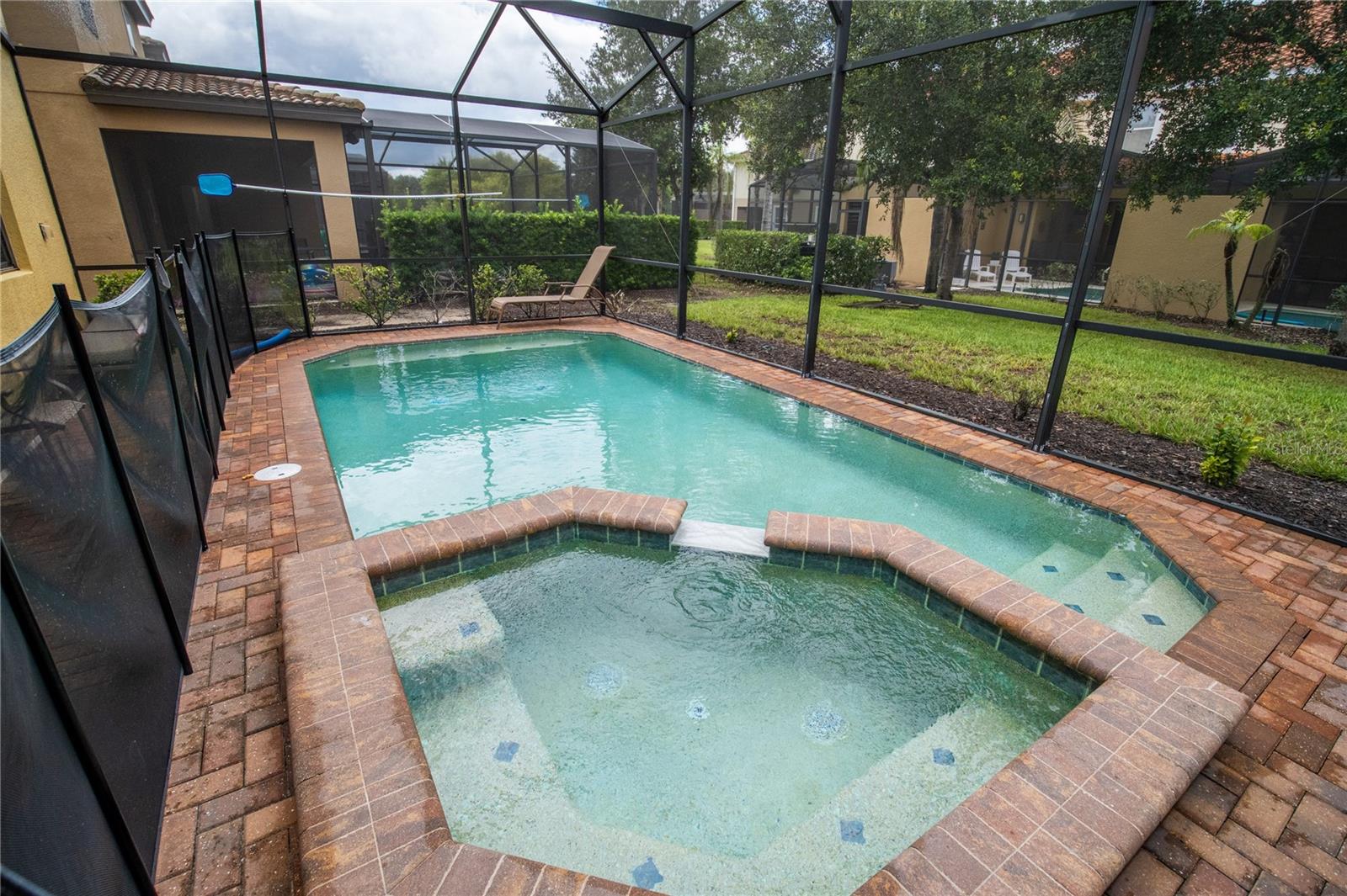 5413 MISTY OAK CIRCLE