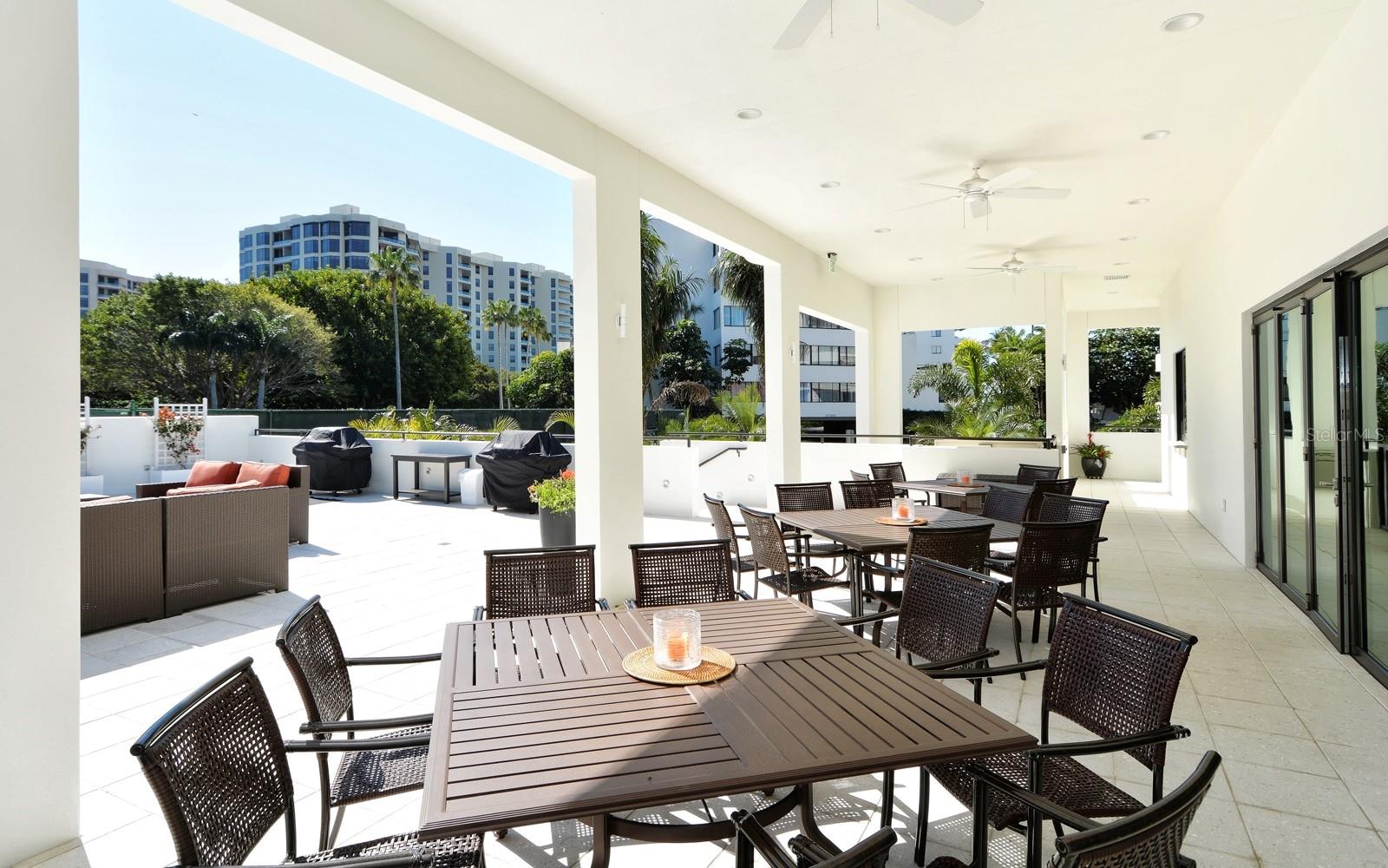 PLAYERS CLUB III - Residential Lease