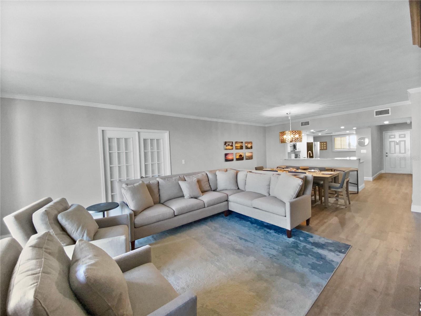 PLAYERS CLUB III - Residential Lease