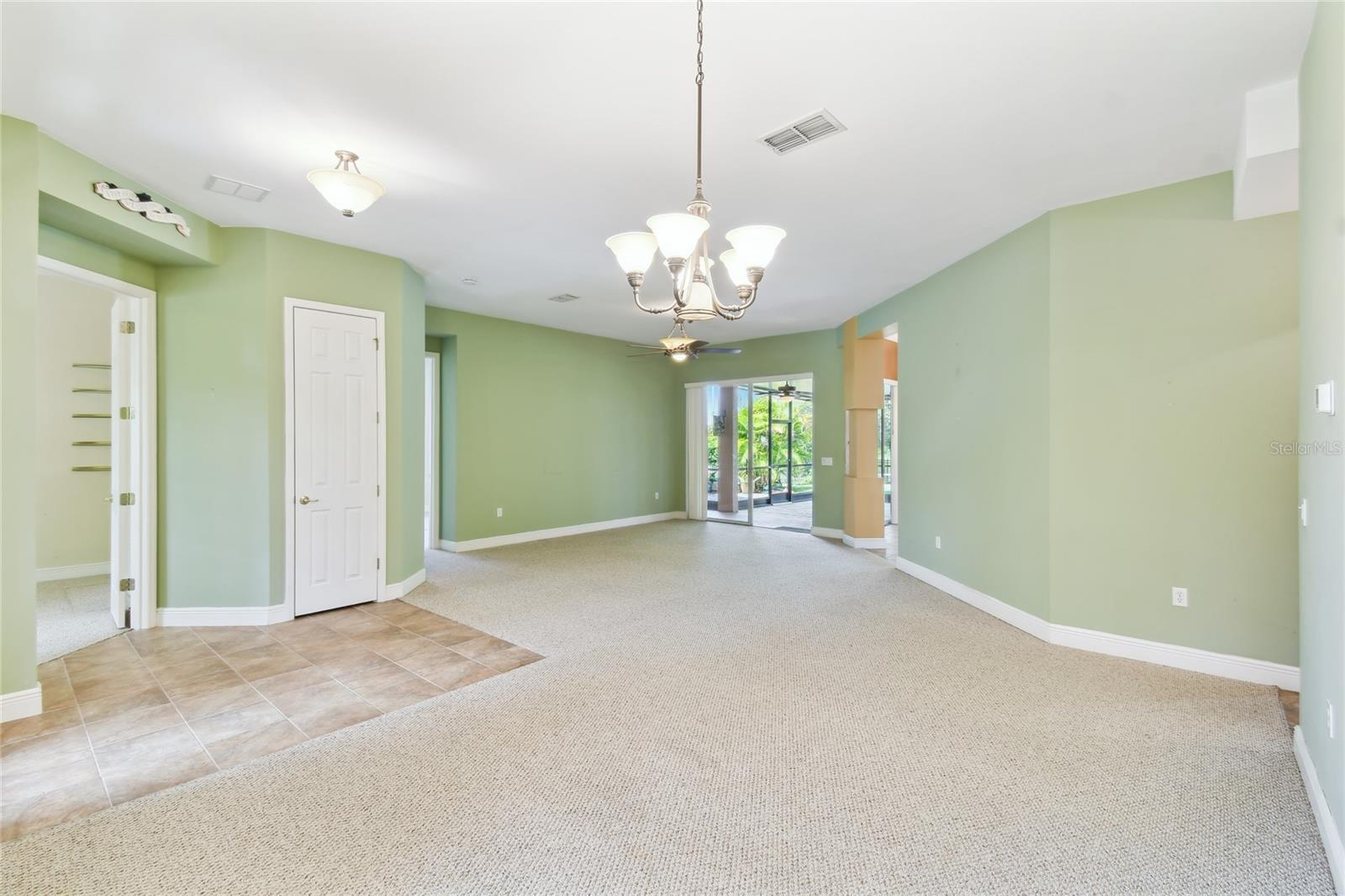 521 MILANO RD