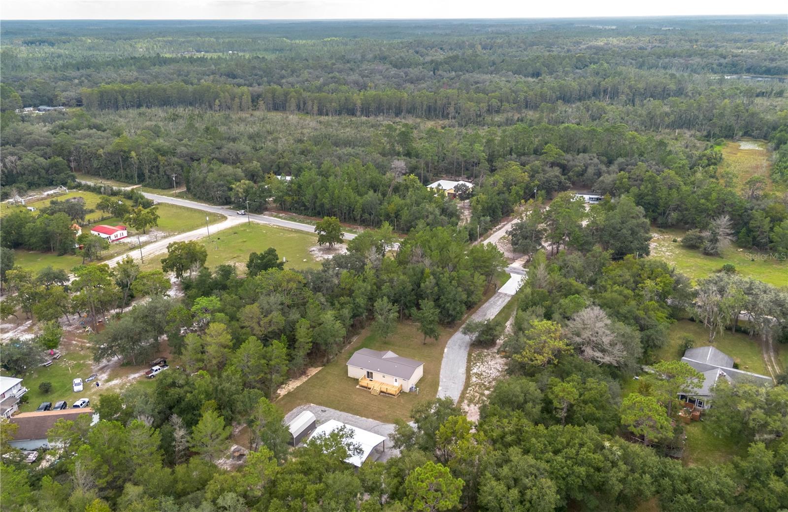 ISLAND LAKE ACRES - Residential