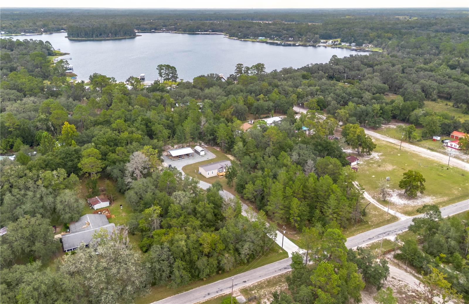 ISLAND LAKE ACRES - Residential