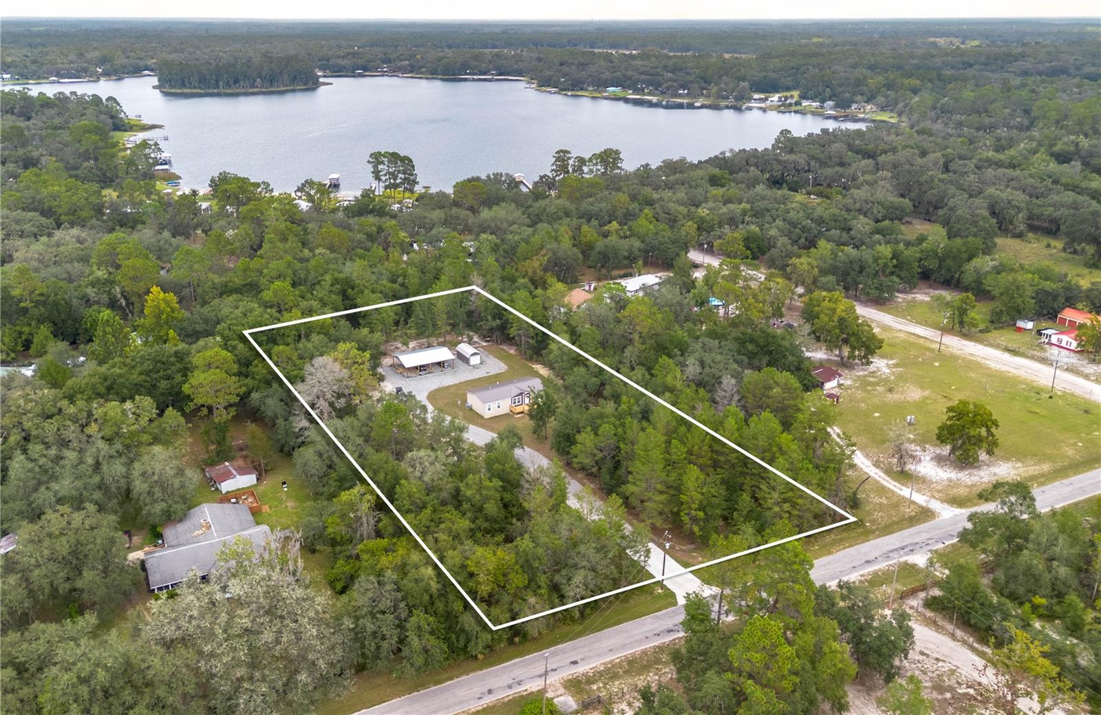 ISLAND LAKE ACRES - Residential