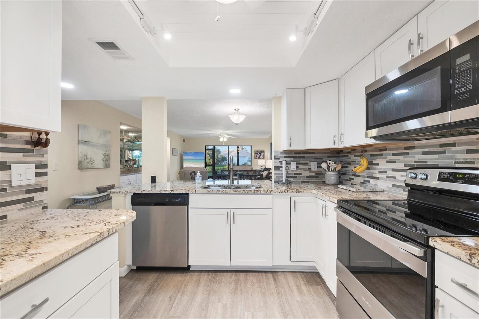 LAKES OF CAPRI - Residential