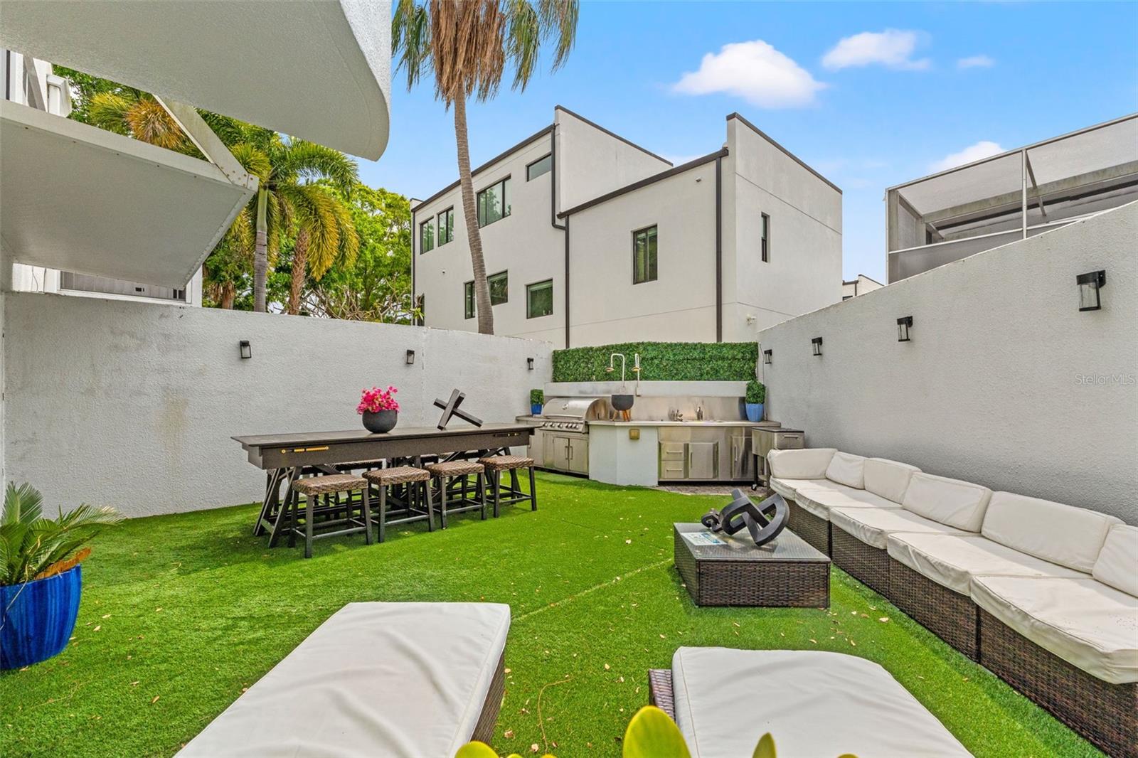HANAN PARK UNIT 2 - Residential Lease