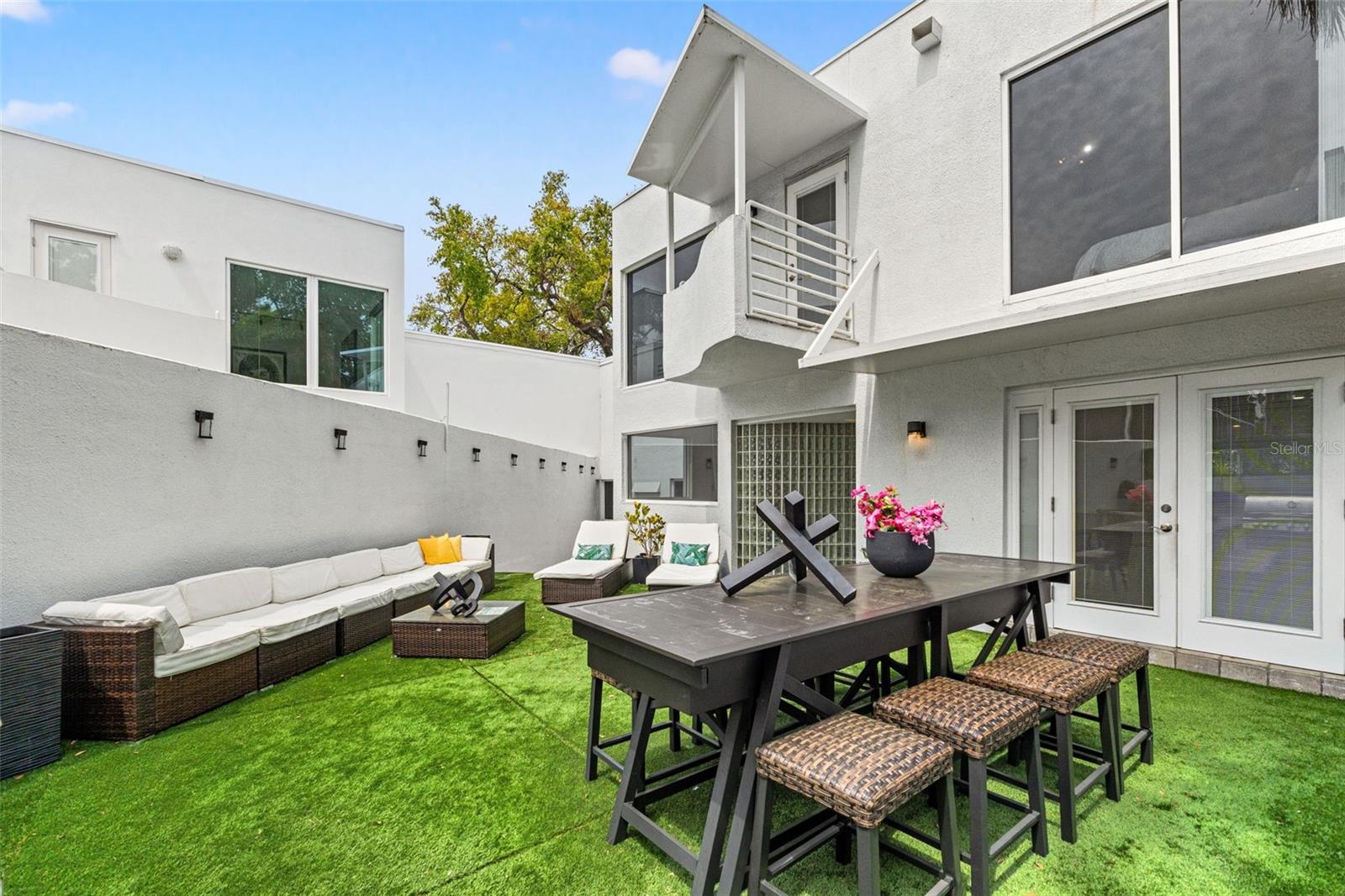 HANAN PARK UNIT 2 - Residential Lease