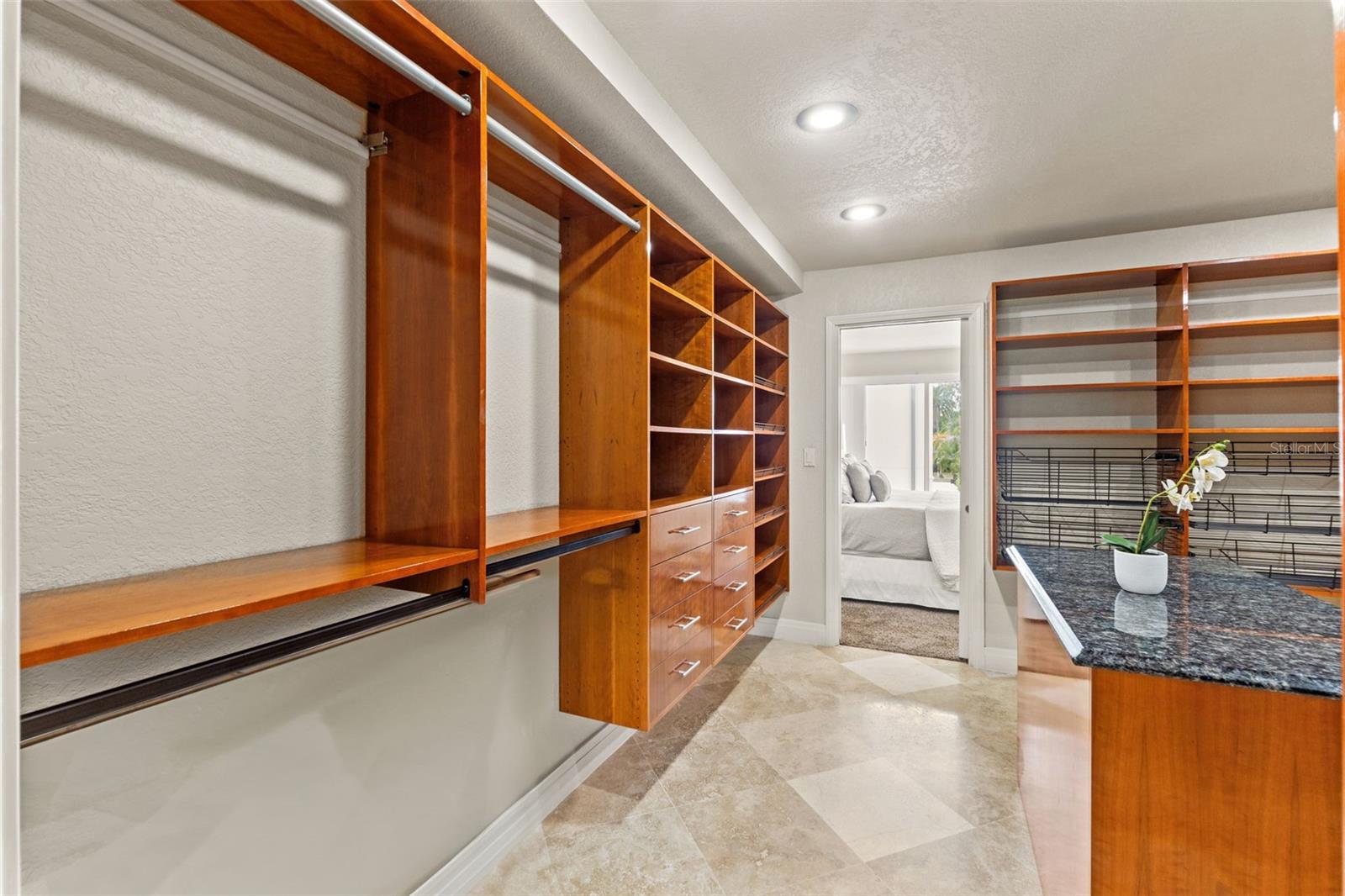 HANAN PARK UNIT 2 - Residential Lease