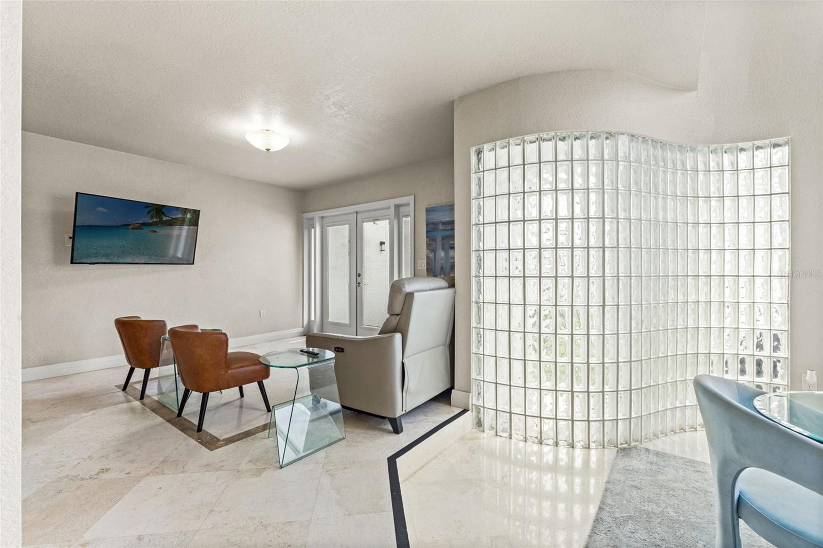 HANAN PARK UNIT 2 - Residential Lease