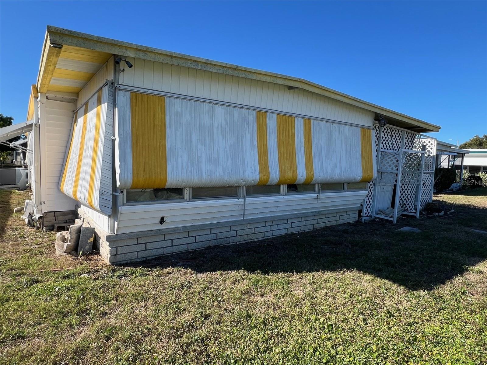 PALM HILL MOBILE HOME PARK UNREC - Residential