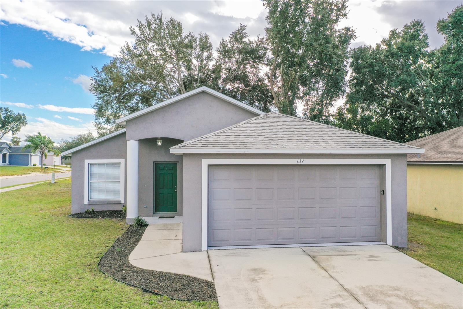 EAGLE POINT - Residential Lease