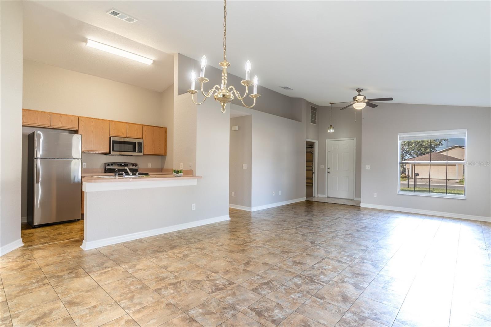 EAGLE POINT - Residential Lease