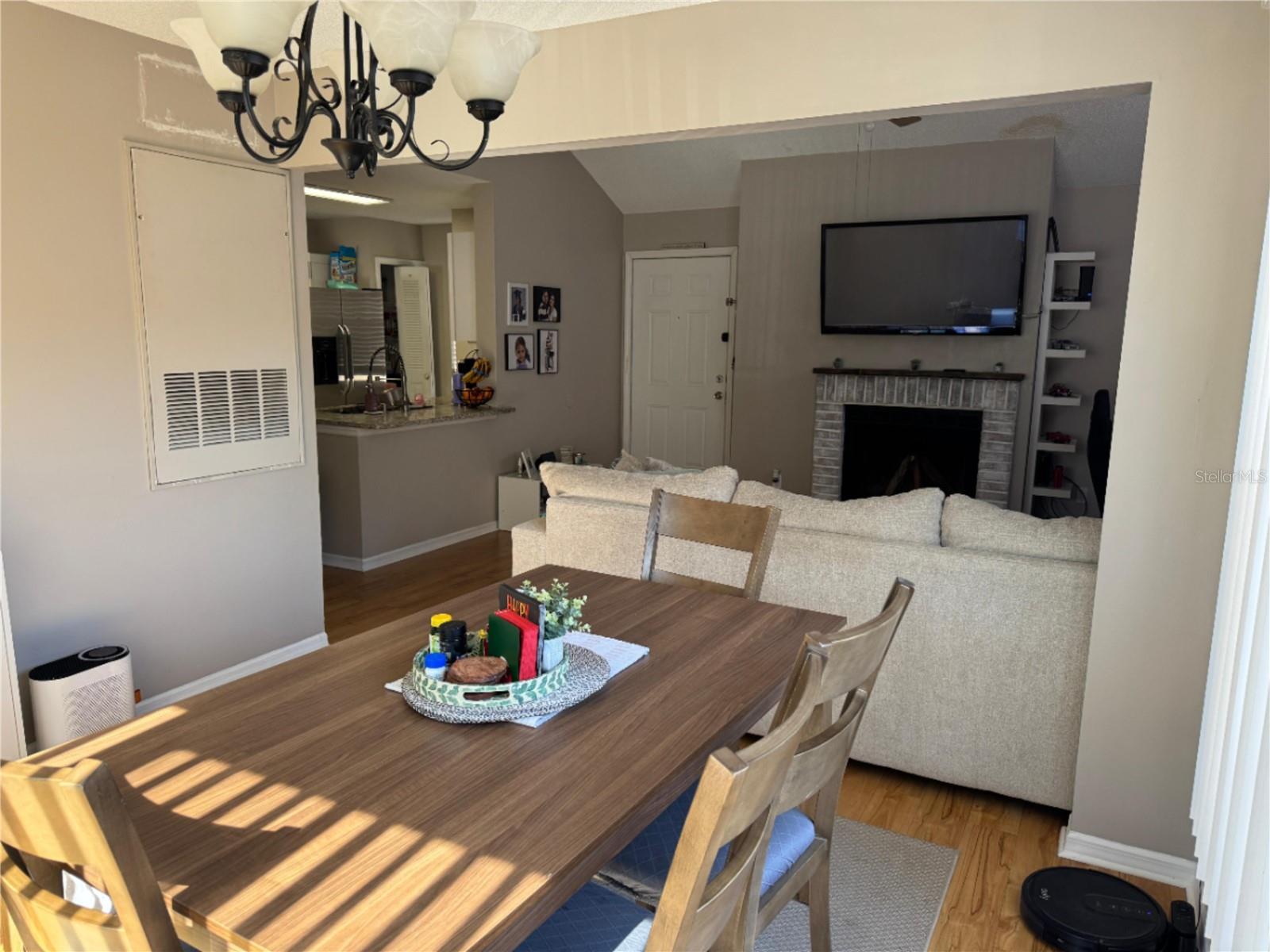 HIDDEN SPGS CONDO - Residential Lease